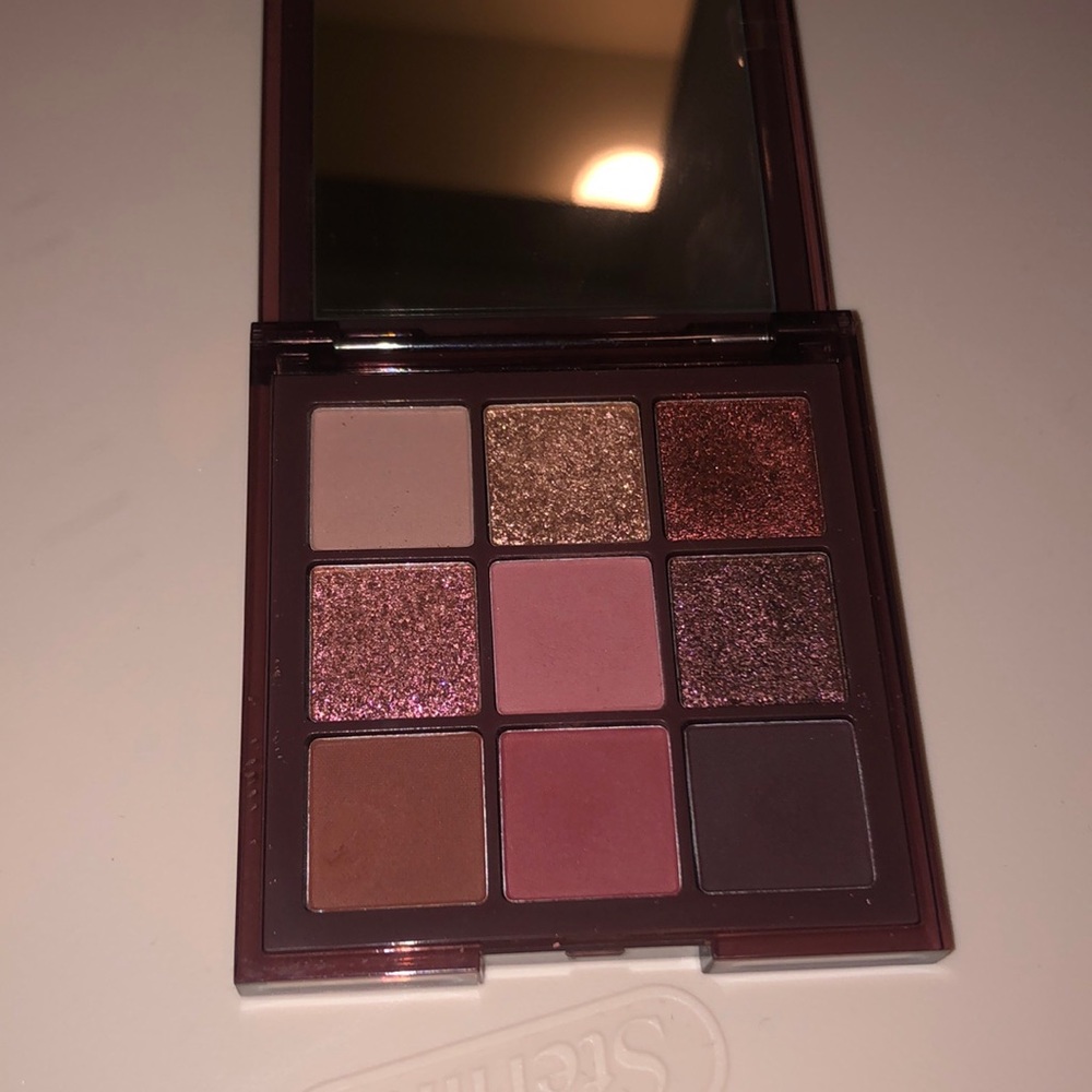 HUDA BEAUTY Nude Rich palette